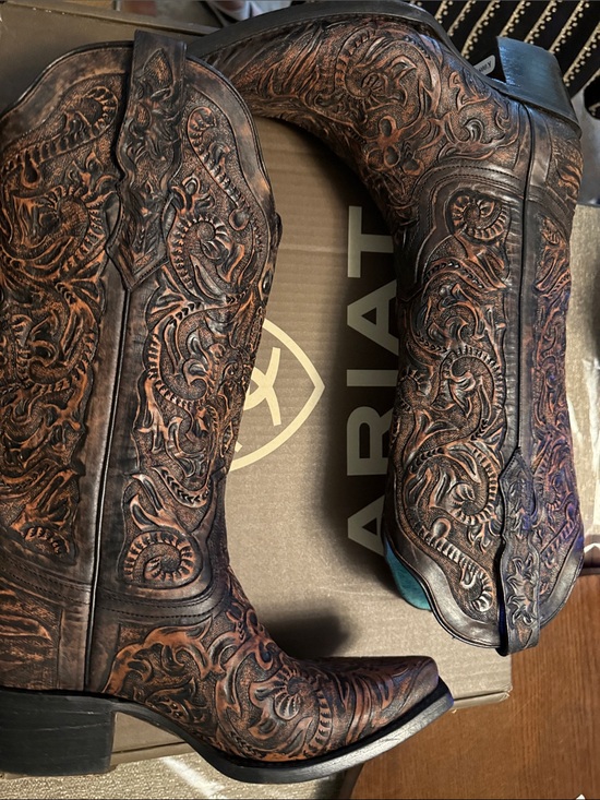 Ariat Shoes - Ariat Brown Tooled Leather Heeled Boots